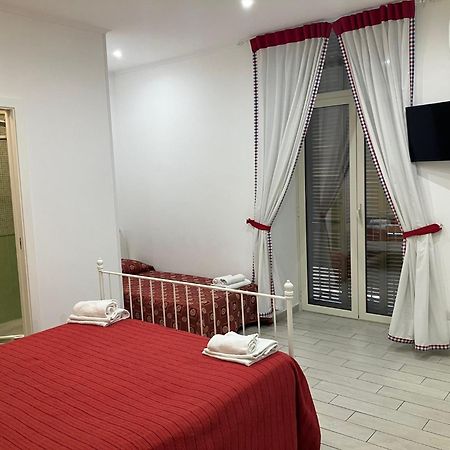 Albergo Oasi Nápoles Exterior foto